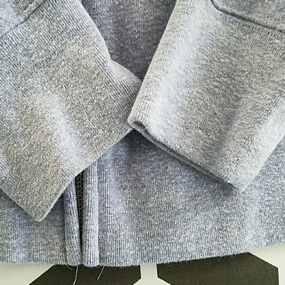 💙5 for $20/GAP hooded sweatshirt jacket - Picture 4 of 4